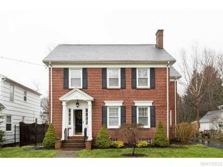 140 Lake St, Hamburg, NY 14075-6240