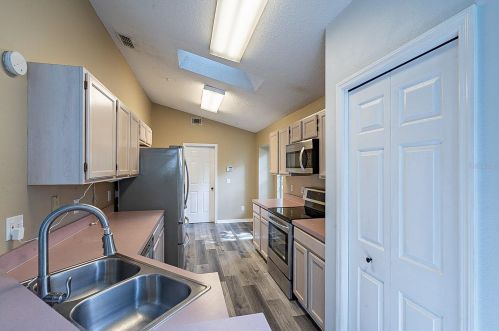 1533 Oakwood Ct, Apopka, FL 32703-1575
