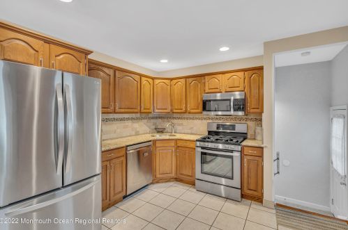 10 Trinity Pl, Jackson Twp NJ  08527-1822 exterior