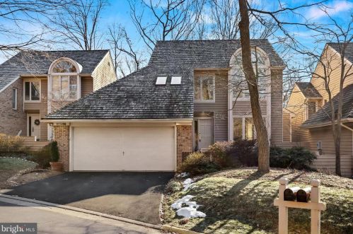 11505 Woodstock Way, Herndon, VA 20194-1622