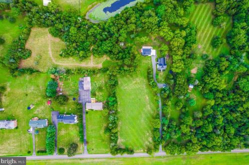 10719 Kettle Run Rd, Nokesville VA  20181-1715 exterior