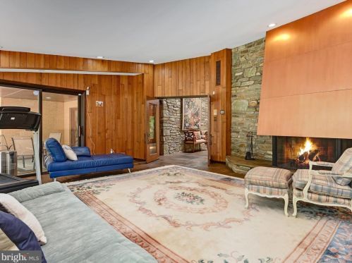 1716 Old Welsh Rd, Huntingdon Valley PA  19006-5838 exterior