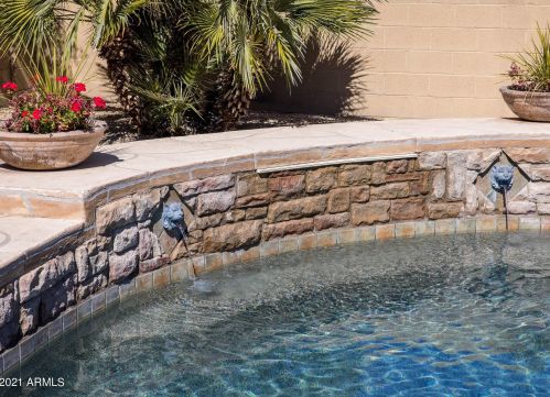 2878 Portola Vly Ct, Gilbert AZ 85297-7618 exterior