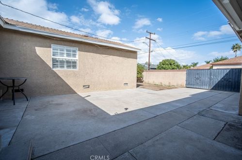 6053 Maris Ave, Pico Rivera CA  90660-3212 exterior