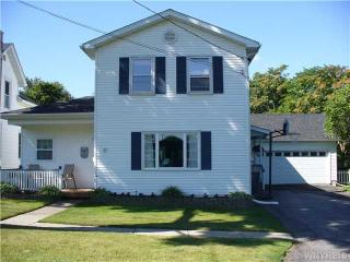 87 Chapel St, Pendleton NY  14094-3008 exterior