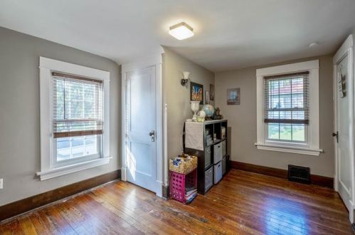 324 Elm Rd, Ambridge PA  15003-2134 exterior