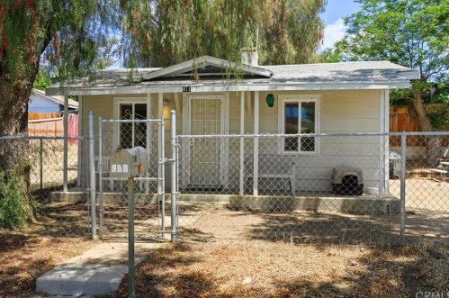 411 Pottery St, Lake Elsinore, CA 92530-3945