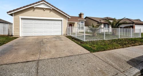 3029 Christina St, Lancaster, CA 93535-4903
