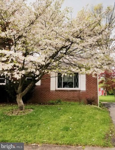 800 Cherry St, Lansdale, PA 19446-3910