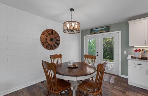 1443 Mount Ct, Hubertus WI  53033-9626 exterior