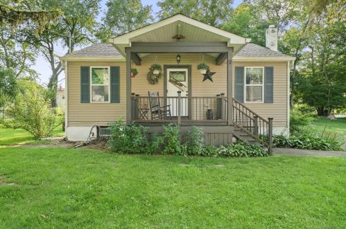 9 Maple Ct, Washingtonville NY  10992-1702 exterior