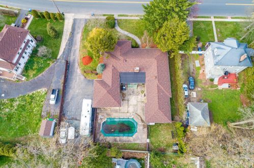 235 Green St, Woodbridge, NJ 07095-2005