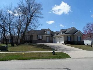 1500 Maple St, Robins, IA 52328-9540