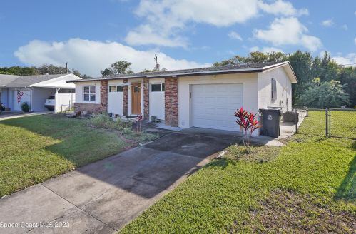 1505 Littler Dr, Titusville, FL 32780-5317