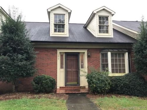 806 Davie Ave, Statesville, NC 28677-5311