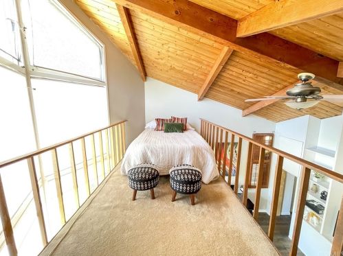 3545 El Caminito, Glendale CA 91214-1713 exterior