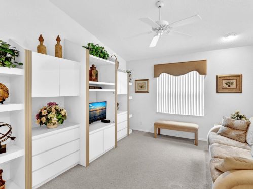 6840 Lismore Ave, Boynton Beach FL  33437-6441 exterior