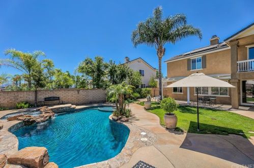 29338 Calle Primavera, Santa Clarita, CA 91354-1529