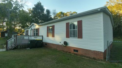 206 Mobile Rd, Harbinger, NC 27941-9749