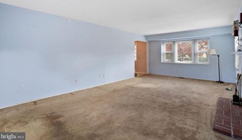 16 Turner Ln, Willingboro NJ  08046-3622 exterior