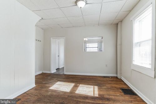 212 Broadway, Gloucester NJ  08030-1103 exterior