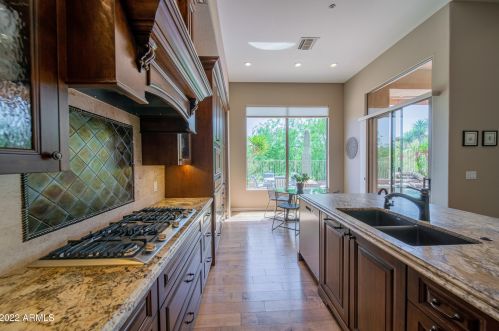 15549 Cactus Dr, Scottsdale AZ 85268-3166 exterior