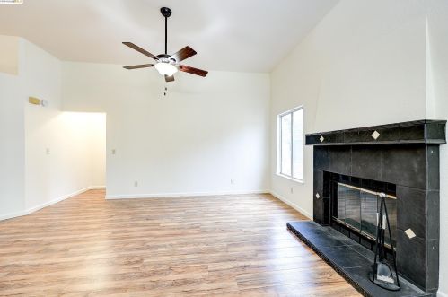 1861 Concannon Dr, Oakley CA  94561-3018 exterior