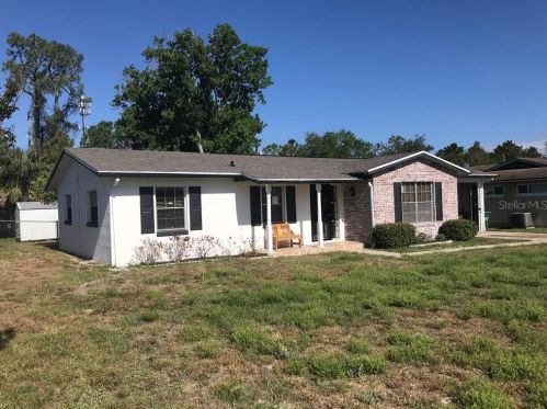 1024 Embassy Dr, Deltona, FL 32725-6953