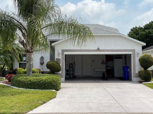 6227 Peacock Run, Lakeland, FL 33809-5654