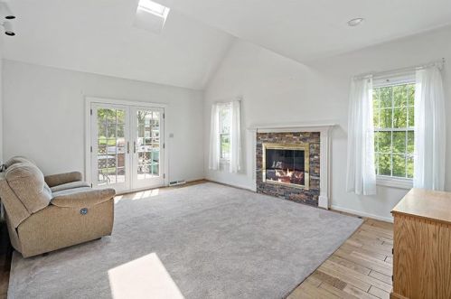 1212 Parkside Dr, Bridgeville PA  15017-1267 exterior