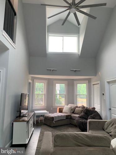 221 Monroeville Rd, Swedesboro NJ  08085-3450 exterior