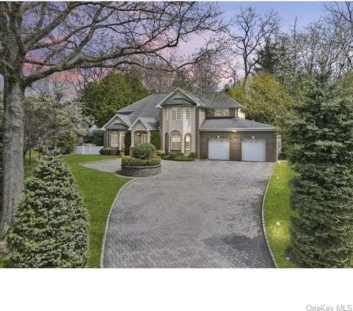 5 Amanda Ct, White Plains NY  10607-2418 exterior