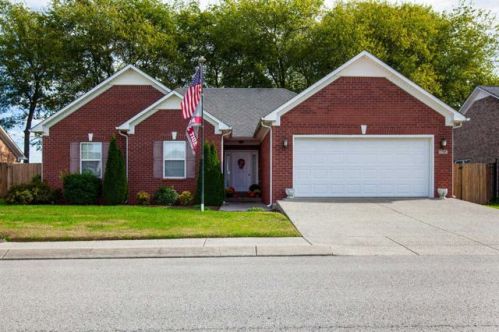 1705 Auburn Ln, Columbia, TN 38401-6447