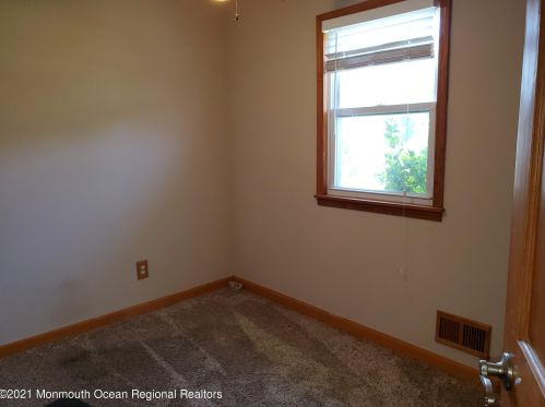 332 Northrop Rd, Bricktown NJ  08723-6812 exterior