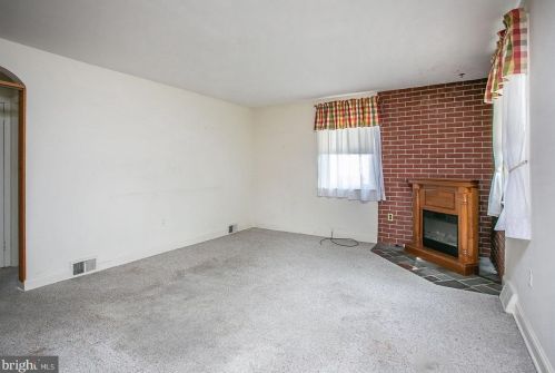 125 Long Rd, Norristown, PA 19406-3029