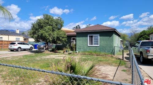 6919 Elmwood Rd, San Bernardino, CA 92404-6367