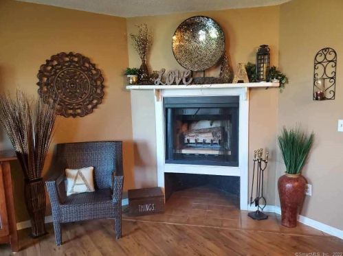 217 Adams Hill Way, East Windsor, CT 06088-9691