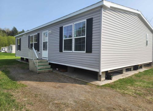 9 Marietta Ln, Northumberland, NH 03582-4309