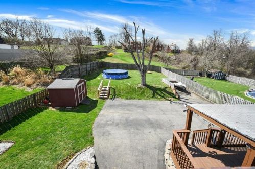 4114 Everlawn St, Pittsburgh PA 15122-2111 exterior