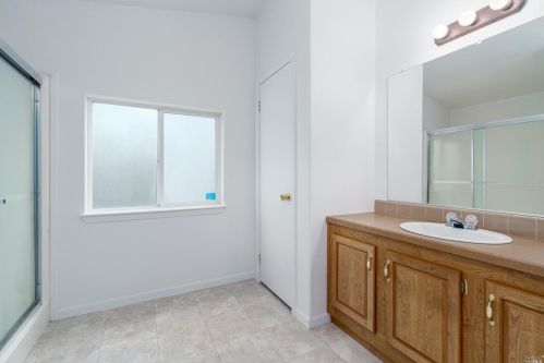 8108 B St, Windsor CA  95492-9321 exterior
