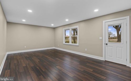 250 Shady Ln, Carlisle PA  17013-1637 exterior