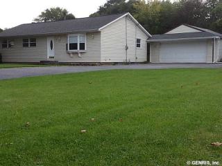 72 Coronet Rd, Rochester, NY 14623-4002