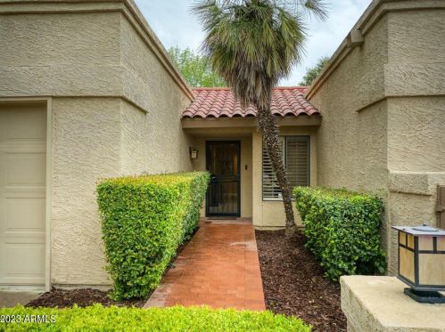 8177 Del Caverna Dr, Scottsdale AZ 85258-2361 exterior