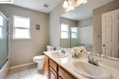 310 Malicoat Ave, Oakley CA  94561-2757 exterior