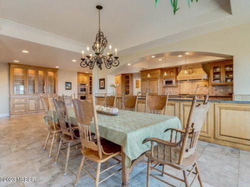 2114 Fallen Leaf Dr, Santa Maria CA  93455-5733 exterior