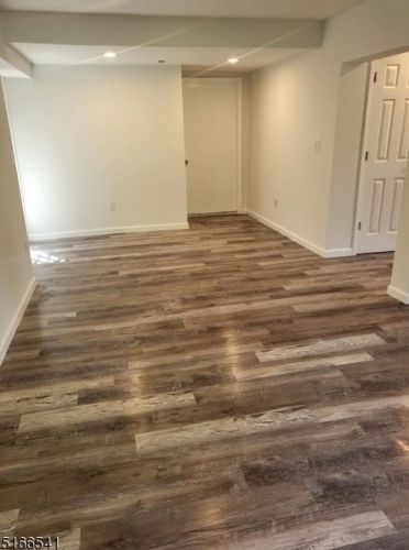 18 Berry Ln, West Milford NJ  07480-3632 exterior