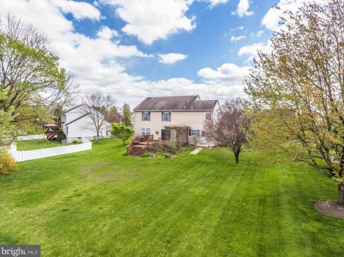 309 Williams Cir, Collegeville PA  19473-2344 exterior