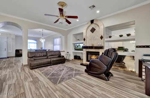 5019 Paradise Ln, Glendale AZ  85306-2655 exterior