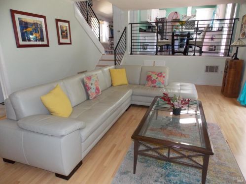1564 Cunningham Way, Santa Rosa CA  95403-2342 exterior