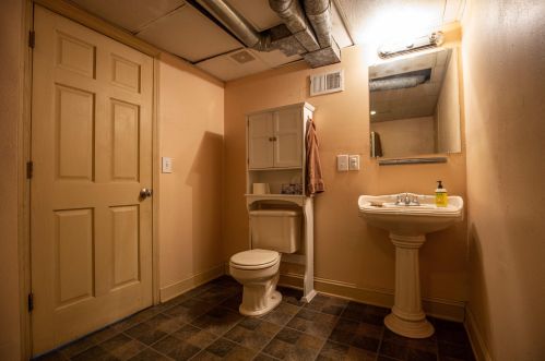 3249 Mckinley Blvd, Milwaukee WI 53208-2959 exterior